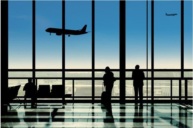 Pátio: LADO AÉREO Um aeroporto deve prover áreas pavimentadas onde as aeronaves