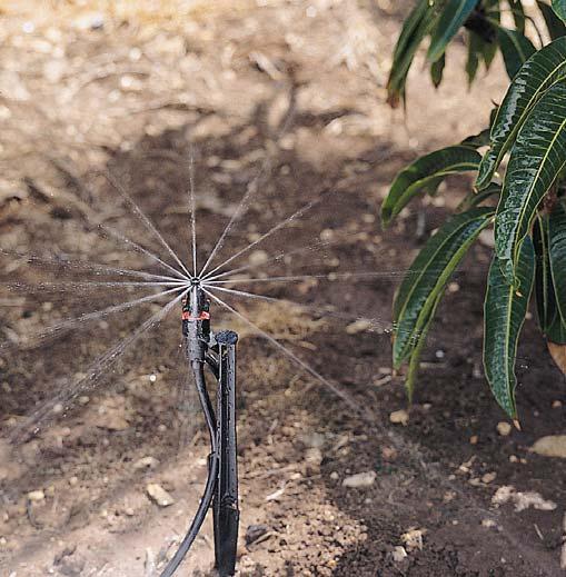 Também é considerada irrigação localizada, porém, a vazão dos emissores (chamados micro-aspersores) é maior que a dos gotejadores 1. 4.9.