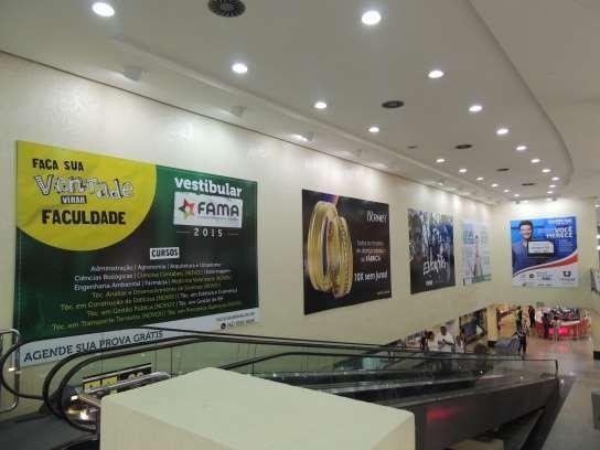 Mall Painel Local: Escada de acesso Carrefour Material: