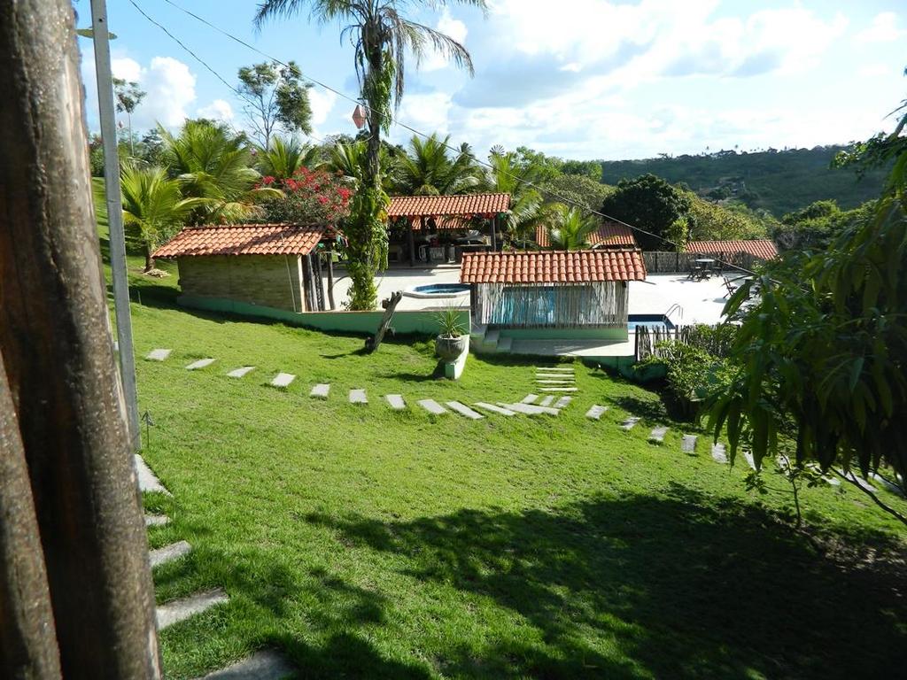 Não é preciso levar roupa de cama, toalha de banho e toalha de rosto, pois são fornecidos pela Pousada Magia do Verde.