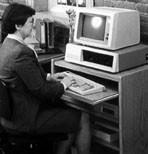 O Padrão de PC IBM Incluiu diversas inovações: Uma linha de tela de 80 caracteres. Um teclado completo, com maiúsculas e minúsculas. Capacidades de expansão.