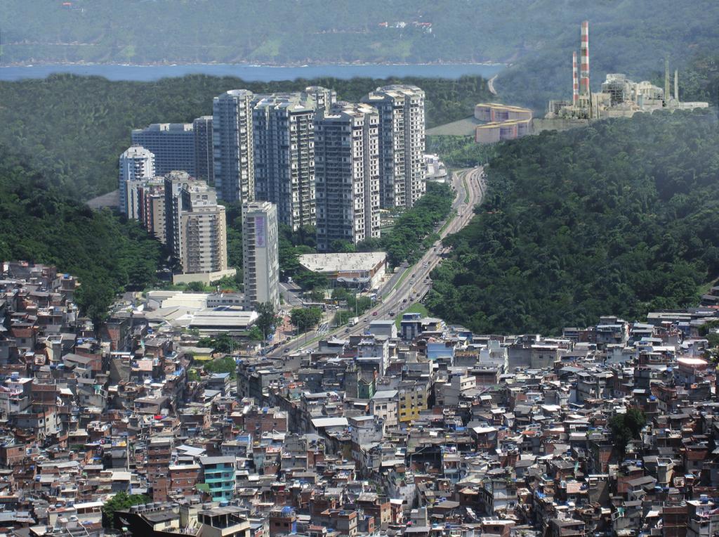 Caso Complexo Cachoeira da Serra é um município brasileiro do estado de São Paulo. Localiza-se na região da Serra da Mantiqueira, a uma altitude de 1.100 metros.