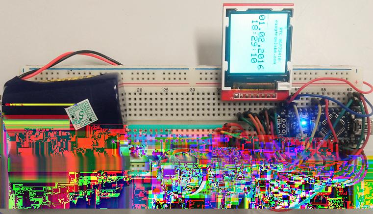 Montagem final em uma protoboard Conclusão Este pequeno e interessante projeto pode servir como base para grandes aplicações envolvendo displays de LCD-TFT e RTC, onde datalogs podem ser montados, ou