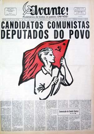 na mesa do VII Congresso (extraordinário) do PCP, Outubro 1974 Pedro