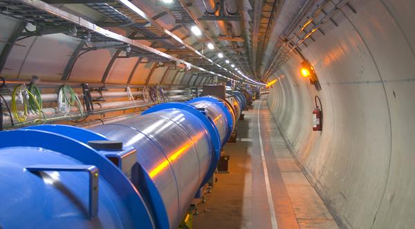 Aceleradores Dipolos supercondutores do LHC O vácuo é tão bom, que se o