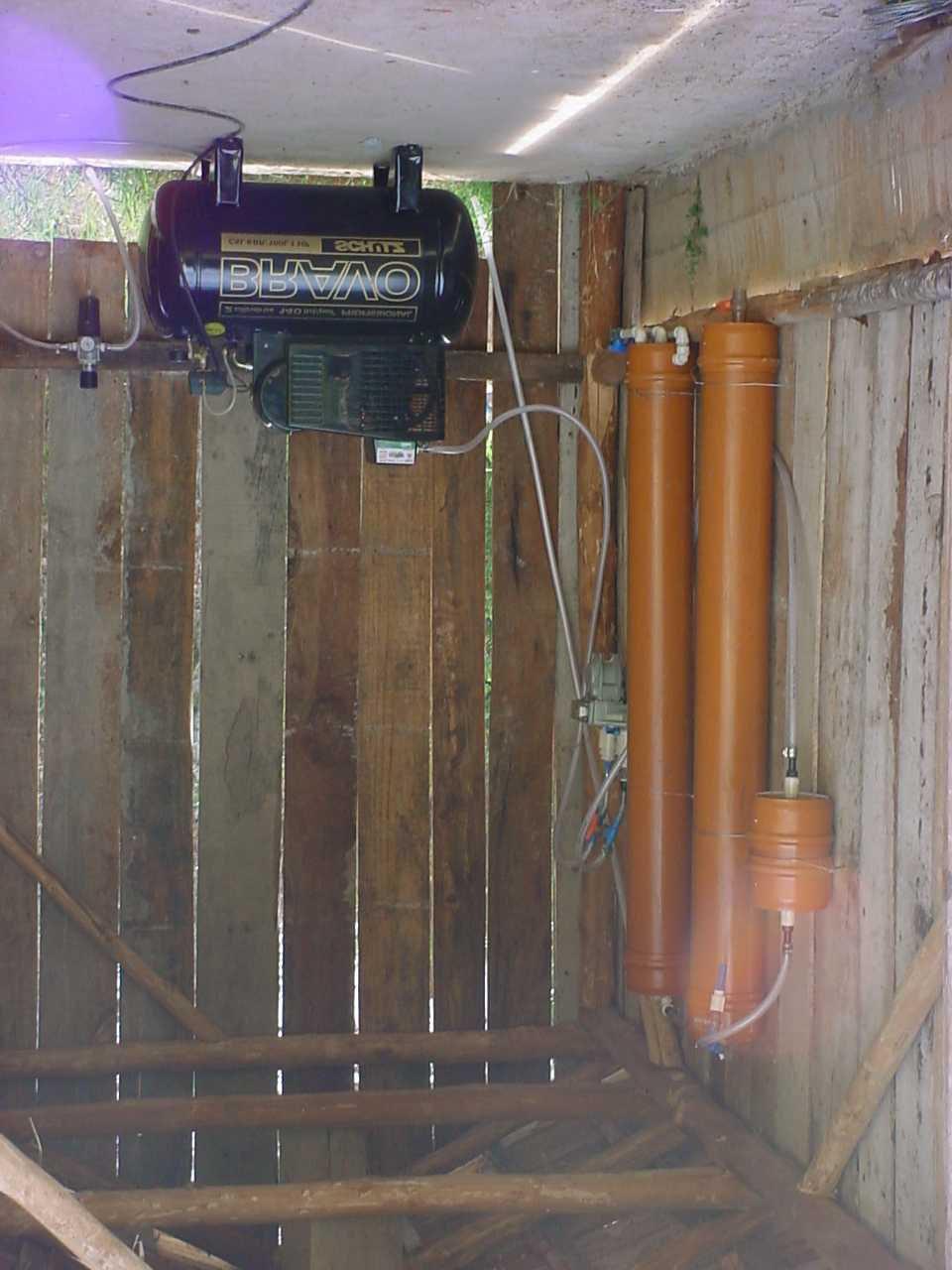 Purificação do Biogás 04 05 A B C D E Unidade para purificação e compressão do