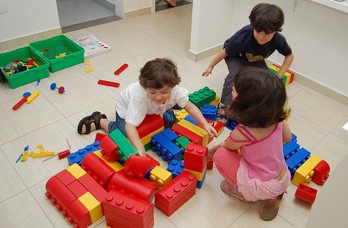 O objetivo da Educação Infantil é garantir um espaço que promova experiências potencializadoras do desenvolvimento infantil.