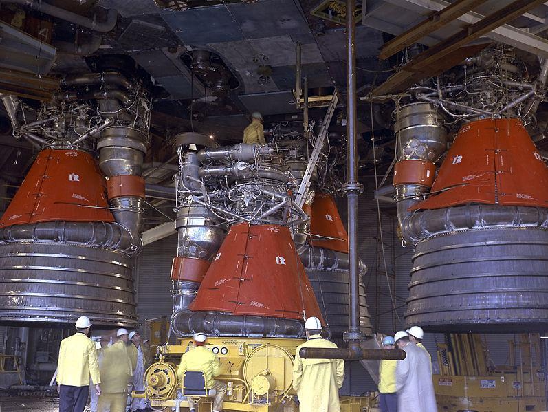 Rocketdyne F-1 Empuxo 34.