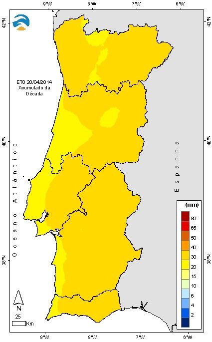 referência (ET 0, Penman-Monteith) em abril de 2014, estimada com base em análises do modelo numérico ALADIN 2, e segundo o método da FAO.