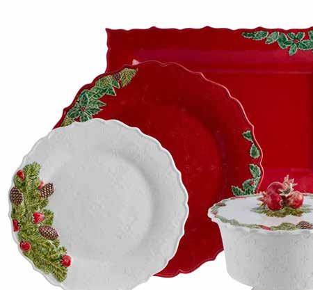 25 mm C 295 mm L 295 mm H 1 L 11 5 8 W 11 5 8 COROA DE NATAL 65019413 Prato Sobremesa 22 Dessert Plate 22 Plato Postre 22 A 22 mm C 220 mm L 220 mm H 7 8 L 8 2 3 W 8 2 3 COROA DE NATAL 65020266