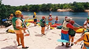 4º Dia Segunda-feira - Jalapão - Safári Camp Korubo Saída em veículo em direção ao Poço do Fervedouro, uma nascente de água