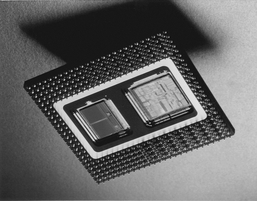 Sistemas Modernos Sistemas de memórias muito complicado: Característica Intel Pentium Pro PowerPC 64 Ender. Virtual 32 bits 52 bits Ender. Físico 32 bits 32 bits Tam.