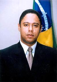 2006-2007 a 2011 Orlando Silva de Jesus Júnior A participação em entidades e organizações de defesa dos direitos da juventude marca a vida pública do jovem ministro do Esporte Orlando Silva Jr.