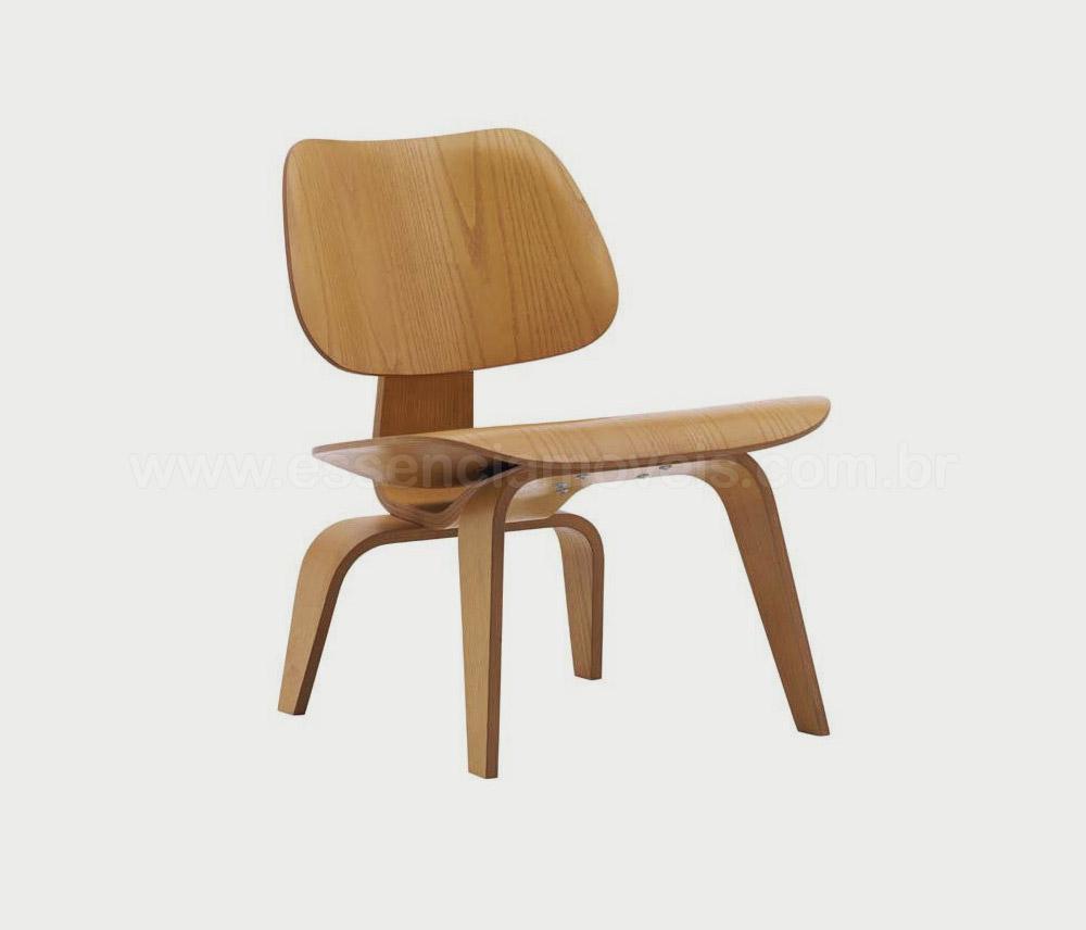 Poltrona LCW Cores Charles e Ray Eames 54 largura x 71 altura x 40 profundidade Madeira