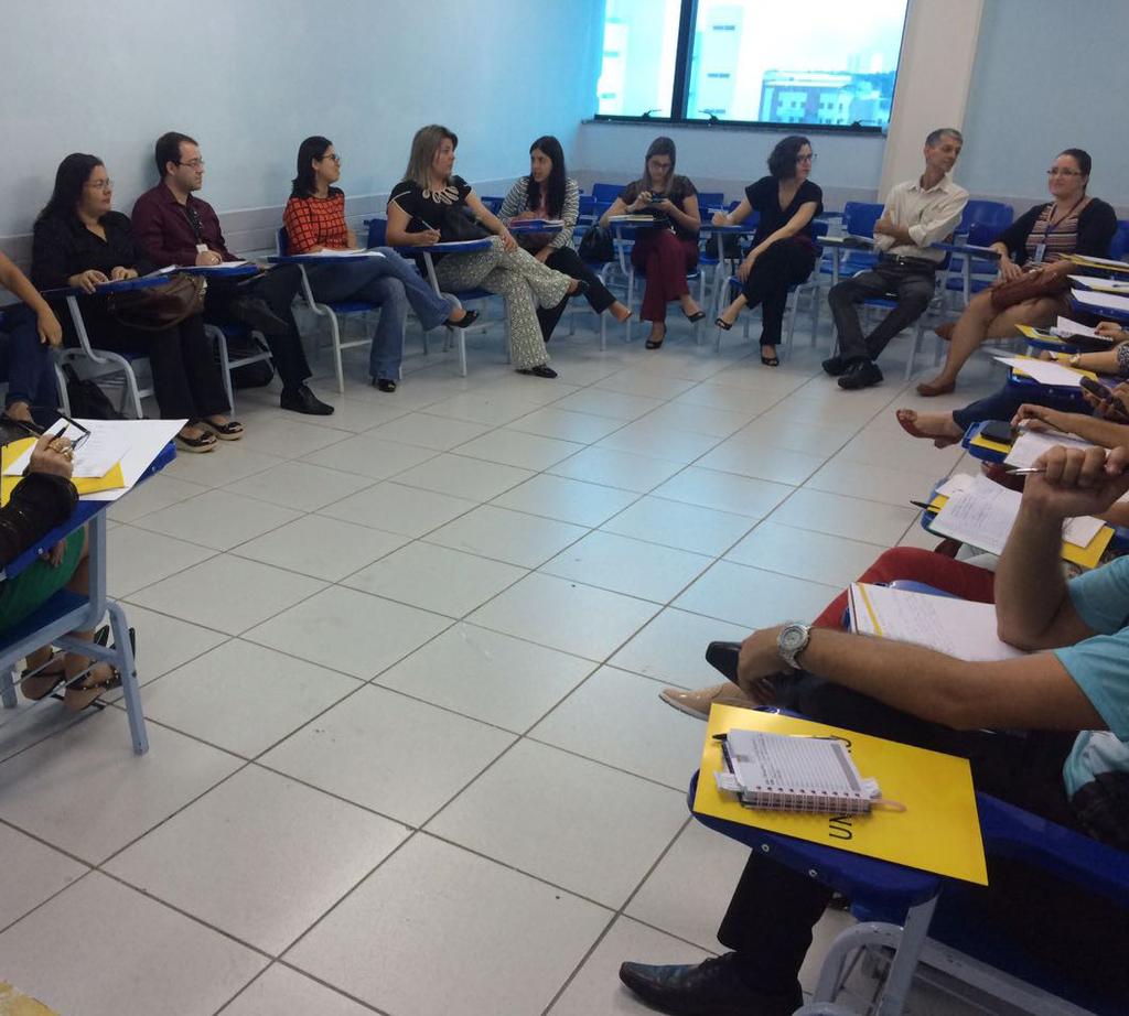 Formada pela coordenadora de aprendizagem Jeane Aragão e pela estagiária de psicologia social Mariana Caldeira, as representantes debateram temáticas relacionadas à formação de comissões para melhor