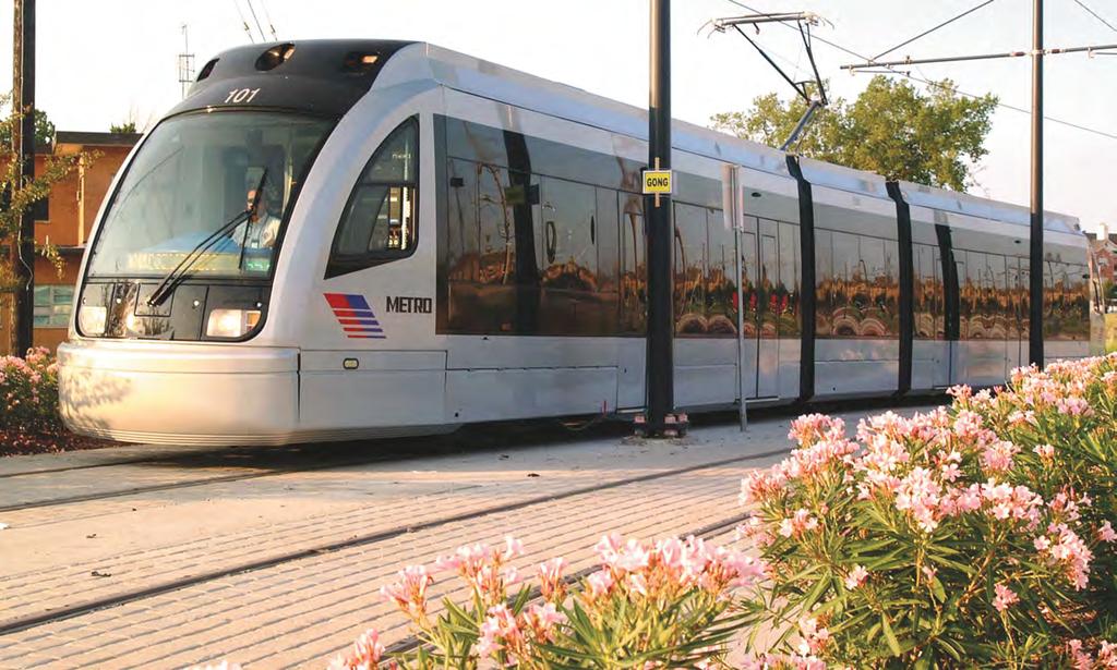 PRODUTOS DE FERROVIAS EM CONFORMIDADE COM UIC 56-3 CAT L 15MM DE CURSO INSTALADO O amortecedor de curso 15mm foi projetado para atender às exigências da UIC 56-3 Cat L, que enfatiza a necessidade de