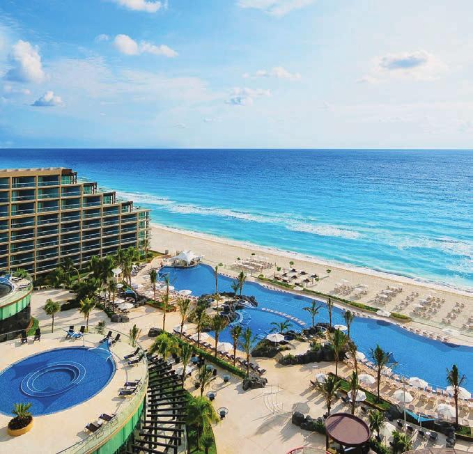 O hotel oferece duas piscinas, uma com vista para o mar, praia privativa, esportes aquáticos, entretenimento diurno e noturno, academia, spa, salão de jogos, discoteca, nove restaurantes, dentre os