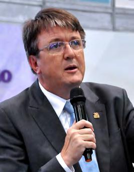 Eduardo Deschamps Presidente do Conselho Nacional de Educação, Secretário Estadual de Educação de Santa Catarina e Presidente do Conselho