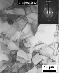 A Figura 2 apresenta a subestrutura observada em microscopia eletrônica de transmissão de uma amostra de alumínio comercialmente puro, cujo tamanho de grão era inicialmente de 300µm, processada por