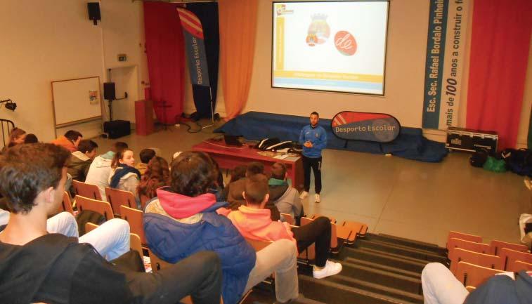 O árbitro de 28 anos da A.F. Leiria foi indicado pela F.P.F. para participar neste curso para jovens árbitros.