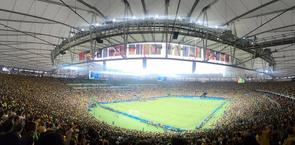 Figura 13 Sambódromo adaptado para a Maratona nas Olimpíadas 2016 A região do Maracanã foi por sua vez o palco das partidas decisivas da modalidade futebol.