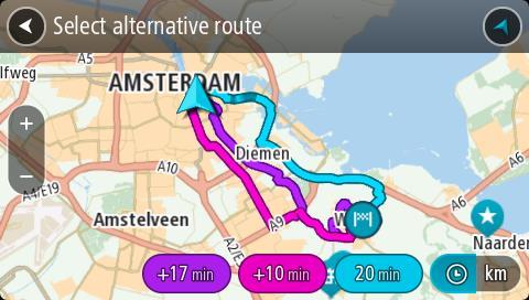 Até três percursos alternativos são exibidos na visualização de mapa. Cada percurso alternativo mostra a diferença de tempo de percurso em um balão.