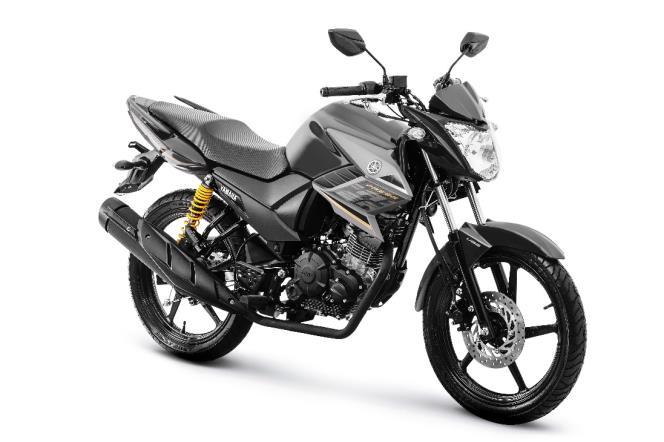 Além disso a Crosser carrega toda a tecnologia Yamaha na sua produção e nos materiais nobres, como nos pistões forjados em alumínio (similar aos das motocicletas de competição) e no cilindro, com a