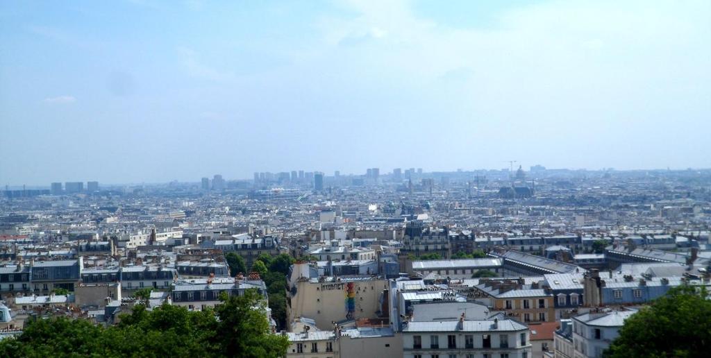 Vista do Sacré Coeur, Julho de 2013. Quando a cidade é vista de fora.