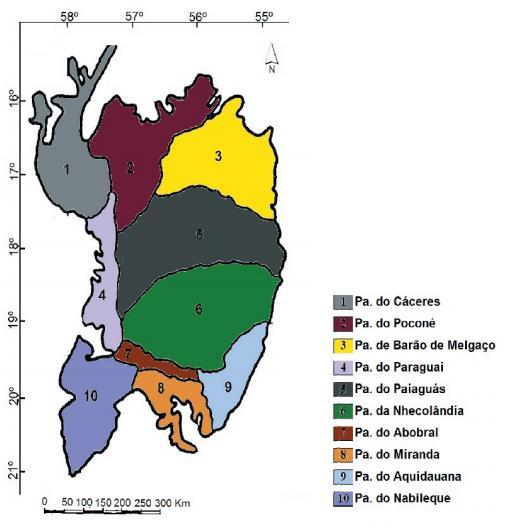 sobre o nível do mar e o relevo é plano. No período seco, o Pantanal se assemelha ao cerrado.