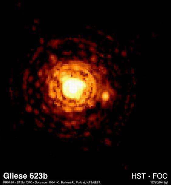 Gliese 623 Massa 10 vezes menor que a do