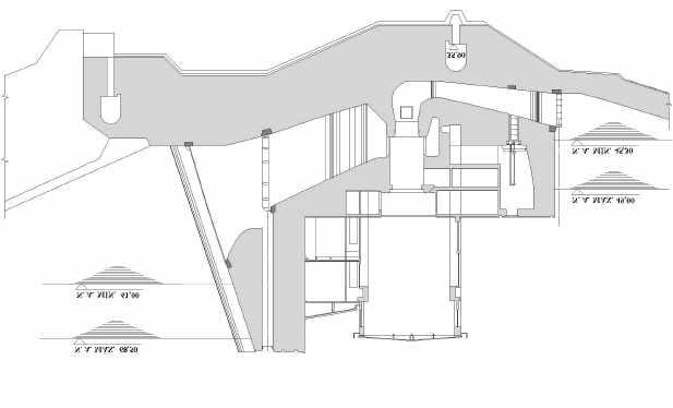 91 Figura 26 - Seção esquemática da casa de força. O canal adutor apresenta seção trapezoidal com comprimento de 340m.