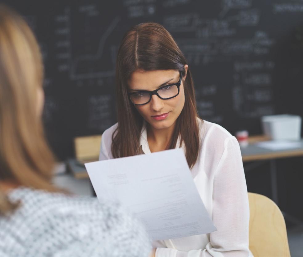 COMO ESTRUTURAR A EQUIPE? TENHA FONTES DE RECRUTAMENTO CONSTANTES As fontes de recrutamento são fundamentais para contratar bons vendedores.