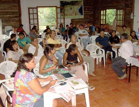 Composição do conselho consultivo do Mosaico Mico-Leão-Dourado Setor UC ou instituição Governamentais Sociedade Civil APA da Bacia do Rio São João/ICMBio REBIO de Poço das