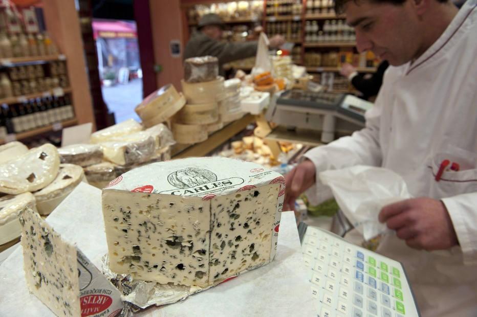 ROQUEFORT Foi o primeiro queijo a receber o selo AOC