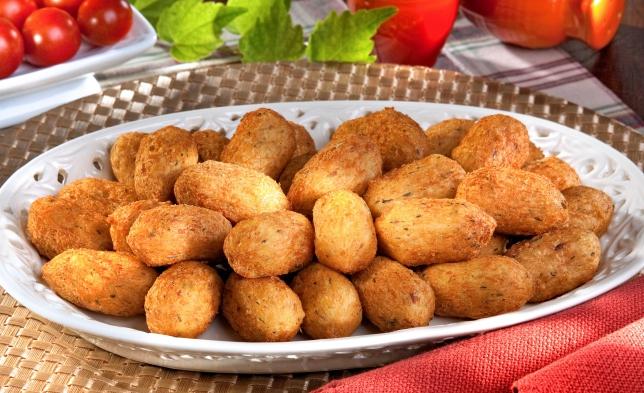 Croquete Croquete Coquetel Croquete de Carne - Coquetel 5708 Croquete de Bacalhau - Coquetel 5710 contendo aprox. 450 unid. 22g 10,5kg 10kg 07898926723959 17898926723956 contendo aprox. 500 unid.