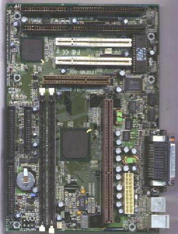 Placa-mãe ou Motherboard Placa interna que faz a conexão de componentes.