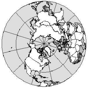 Algumas projeções cartográficas minimizam a distorção em uma propriedade à custa de outra, enquanto outras se esforçam para minimizar a distorção global (figura 6).