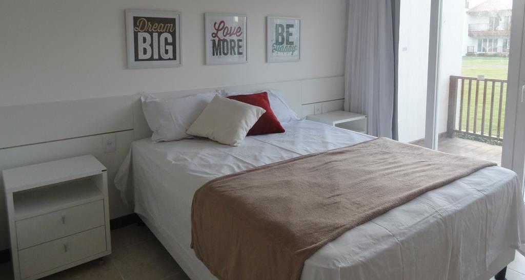600 Quarto 1 com 3 camas de solteiro e quarto 2 com 1 cama de casal Cozinha equipada 80 m² Quíntuplo