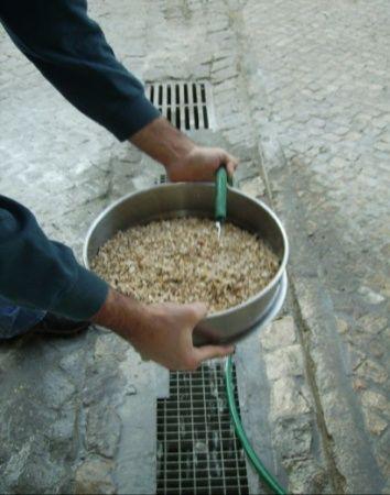 Influência das condições de cura no desempenho em termos de durabilidade de betões com agregados reciclados curvas granulométricas, essenciais para determinar as quantidades adequadas de cada