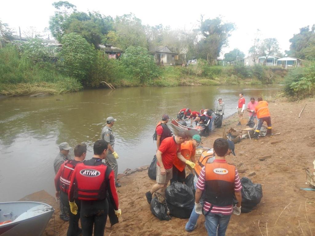 PAROBÉ Ação de limpeza e educação