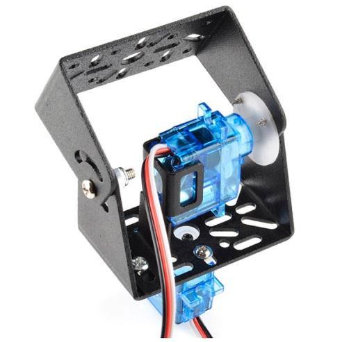 9.1-O PRIMEIRO PROTÓTIPO A primeira versão do protótipo da plataforma pode ser vista nas figuras 8 e 9. Ela utiliza dois servos motores pequenos e um suporte PAN/TILT.