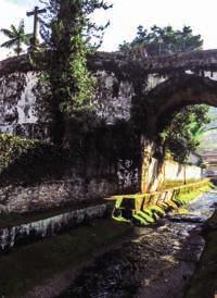 Esta ponte é citada por Tomás Antônio Gonzaga em suas obras literárias.