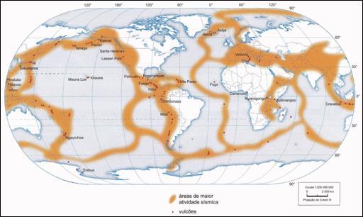 b) os terremotos ocorrem com frequência nos limites das placas tectônicas, como, por exemplo, na costa leste da América do Sul.