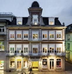 GRANDE HOTEL DO PORTO Localizado no coração do centro histórico, o Grande Hotel do Porto é a unidade hoteleira mais antiga da cidade.