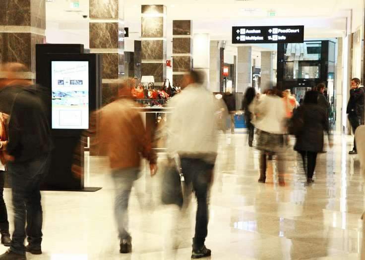 Quiosques e Mupis Digitais Soluções de Digital Signage O Presente e o Futuro do Marketing Digital Os sistemas de Corporate TV ou Digital Signage permitem a criação e gestão de conteúdos multimédia