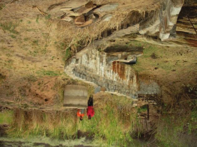 Figura 24 Barragem de assoreamento impermeável ao final do processo de acumulação dos sedimentos a montante.