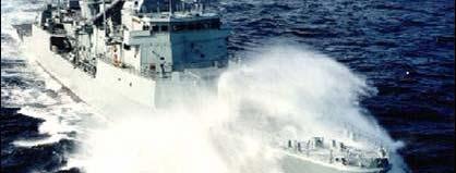 TRANSFORMAÇÃO Capacidades da Marinha Submarina 2 SSG Oceanica (Superficie) 5 FFGH, 1 AOR Projecção de Força 1 LPD, 1 Marine Bn, 1
