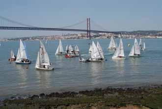 Atividades Aquáticas 1 outubro 14h00-18h00 VELA LIGEIRA Clube Náutico de Almada Local Clube Náutico de Almada-Cacilhas Horário Batismo de 45 minutos Destinatários Entre os 7 aos 11 anos (obrigatório