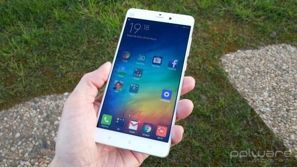 Análise: Xiaomi Mi Note Date : 10 de Abril de 2015 Os smartphones com tamanho de ecrã próximo de 6 polegadas são cada vez mais comuns.