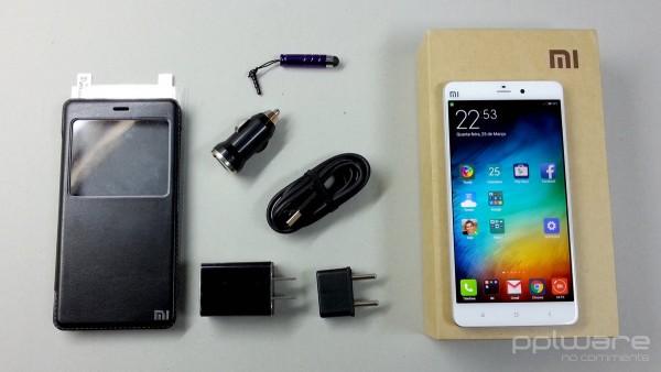 O Xiaomi Mi Note testado é o modelo base, de 16 GB de memória interna, na cor branca. Tem uma estrutura interna metálica assim como todo o friso, com acabamentos de grande qualidade.